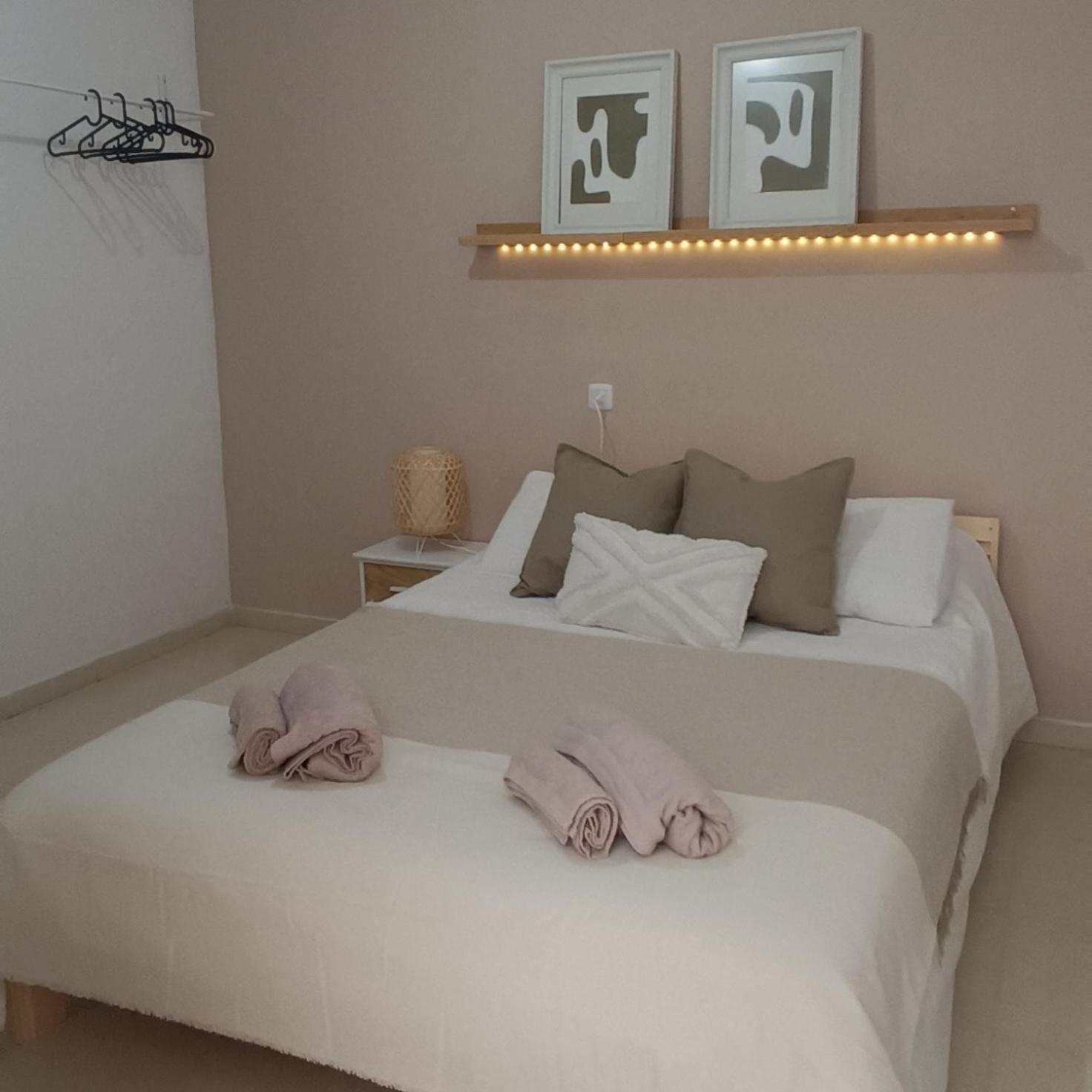 El Patio De La Cris Apartman Puente Genil Kültér fotó